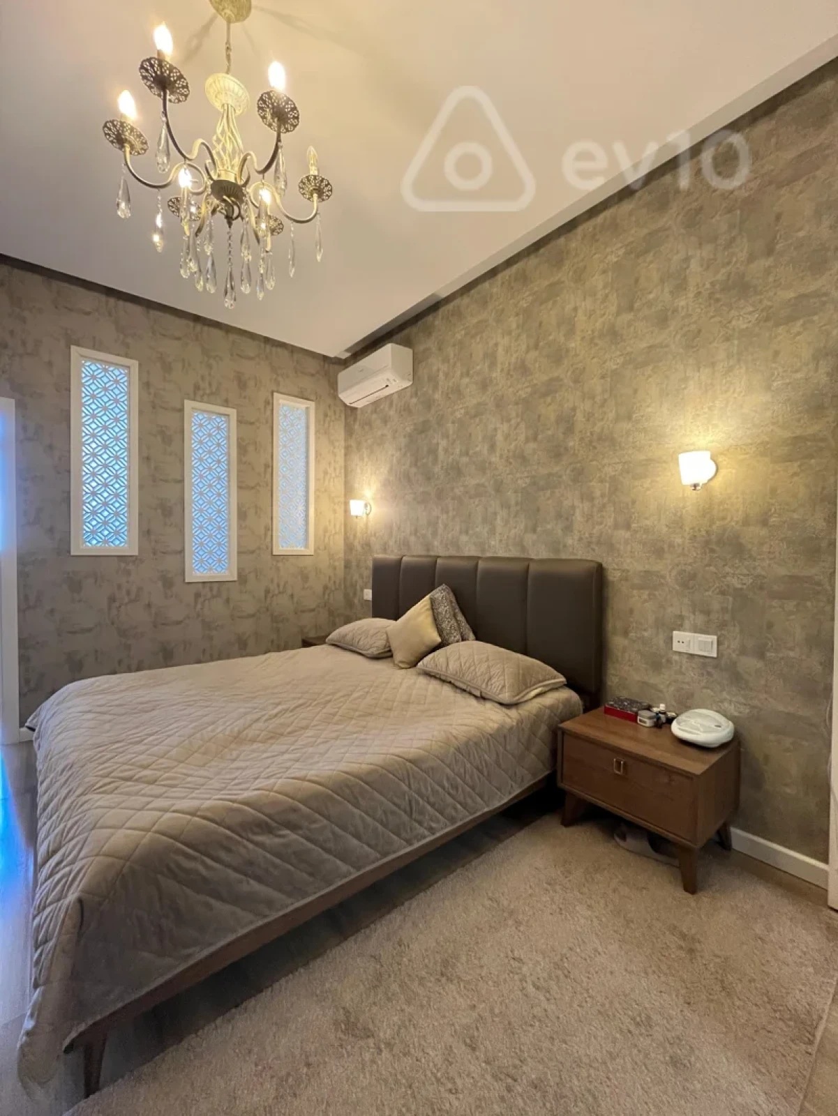 Satılır 4 otaqlı yeni tikili 100 m²