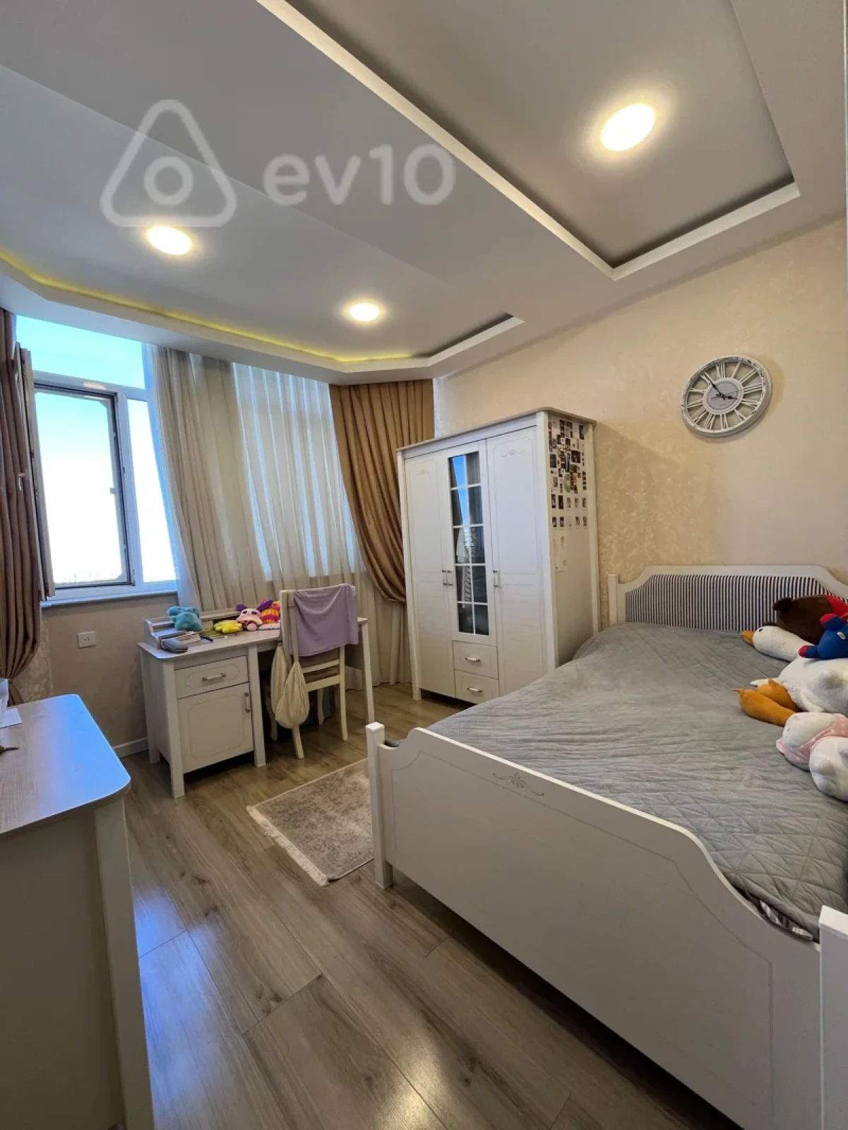 Satılır 4 otaqlı yeni tikili 100 m²