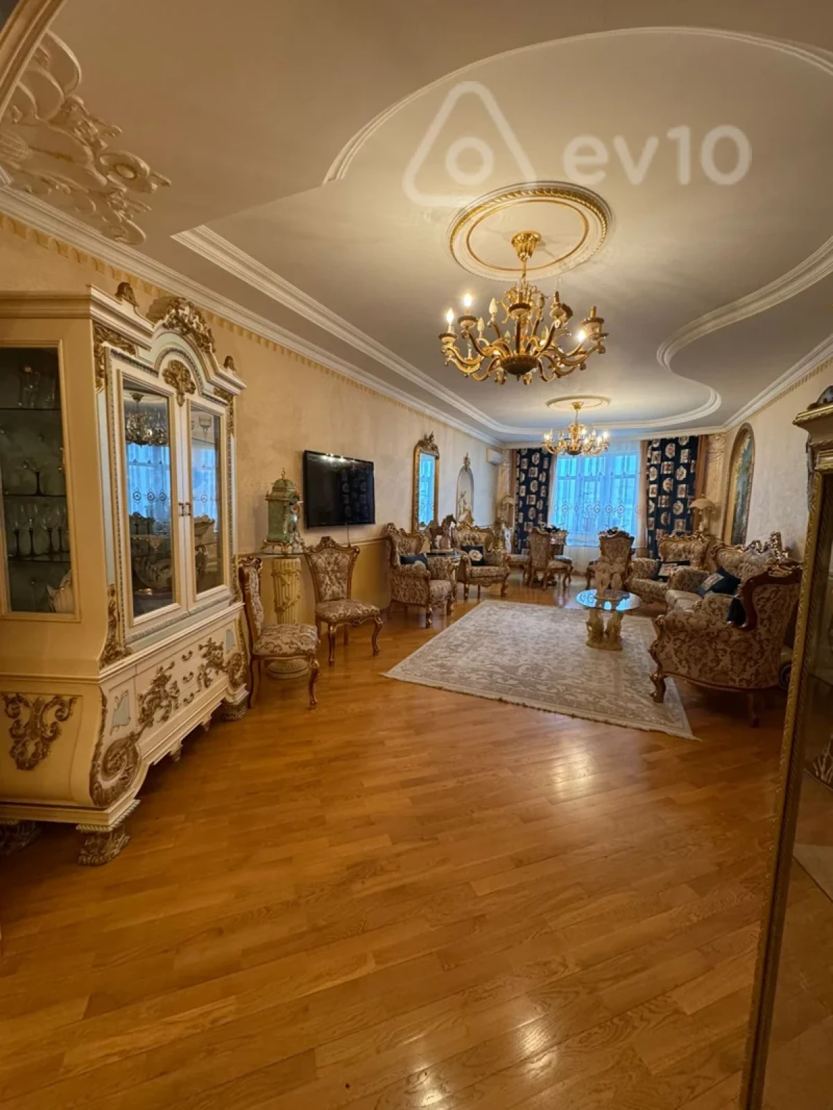 Satılır 4 otaqlı yeni tikili 185 m²