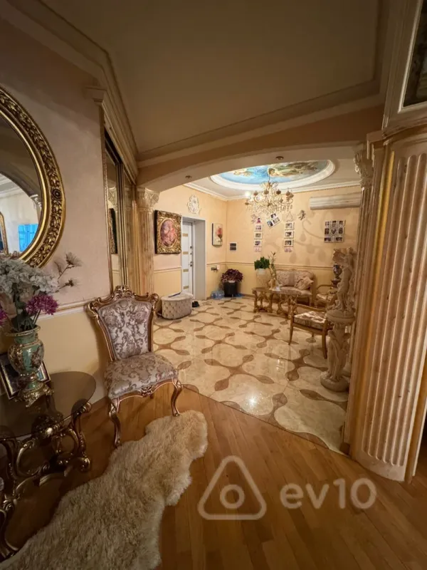 Satılır 4 otaqlı yeni tikili 185 m²