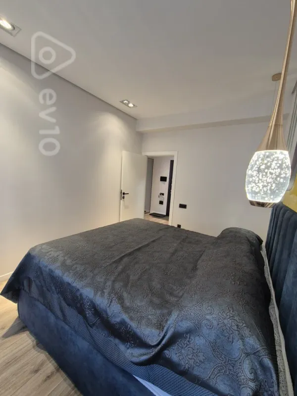 Kirayə verilir 2 otaqlı yeni tikili 50 m²