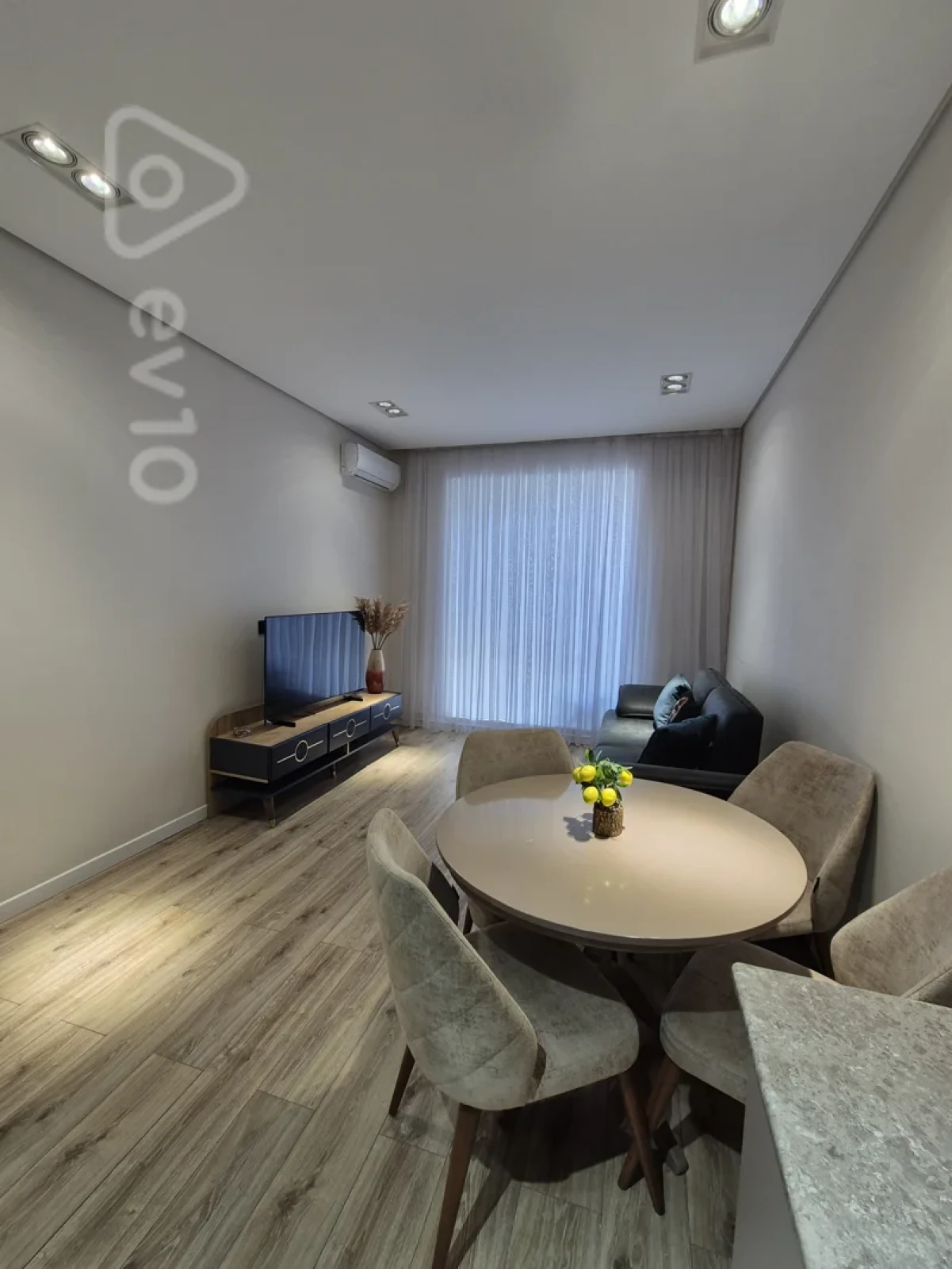 Kirayə verilir 2 otaqlı yeni tikili 50 m²