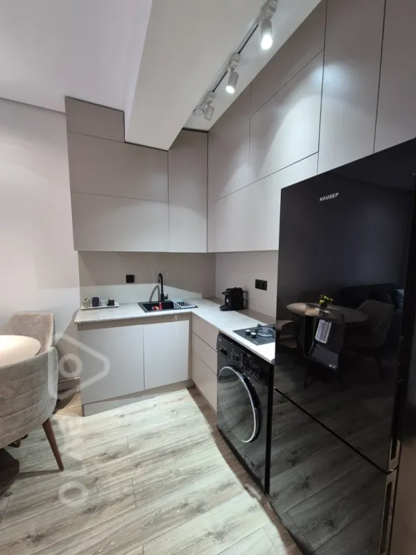 Kirayə verilir 2 otaqlı yeni tikili 50 m²