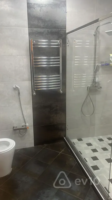 Satılır 4 otaqlı yeni tikili 170 m²