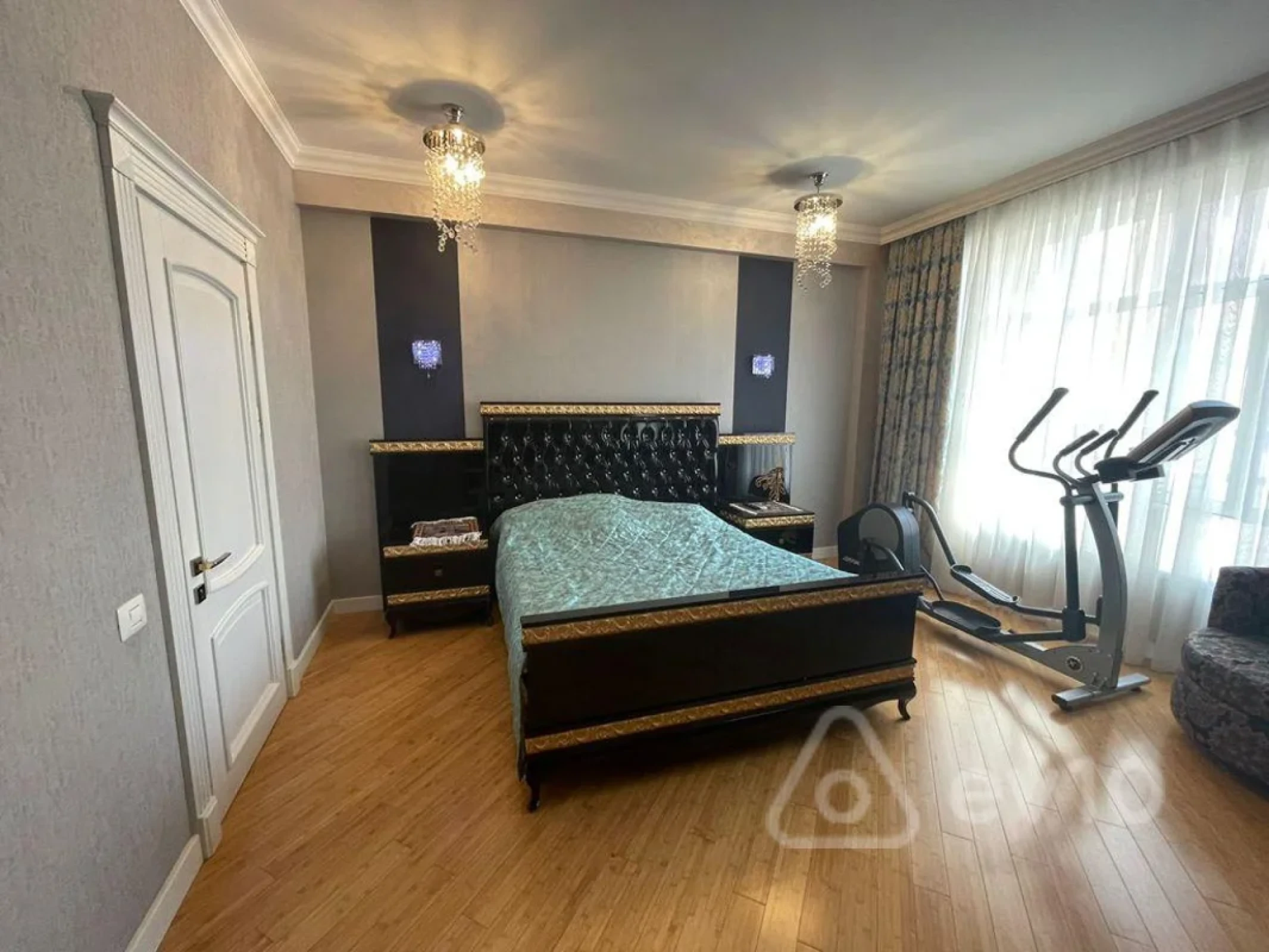 Satılır 4 otaqlı yeni tikili 170 m²