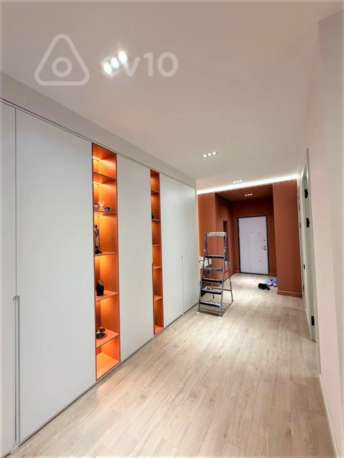 Kirayə verilir 4 otaqlı yeni tikili 220 m²
