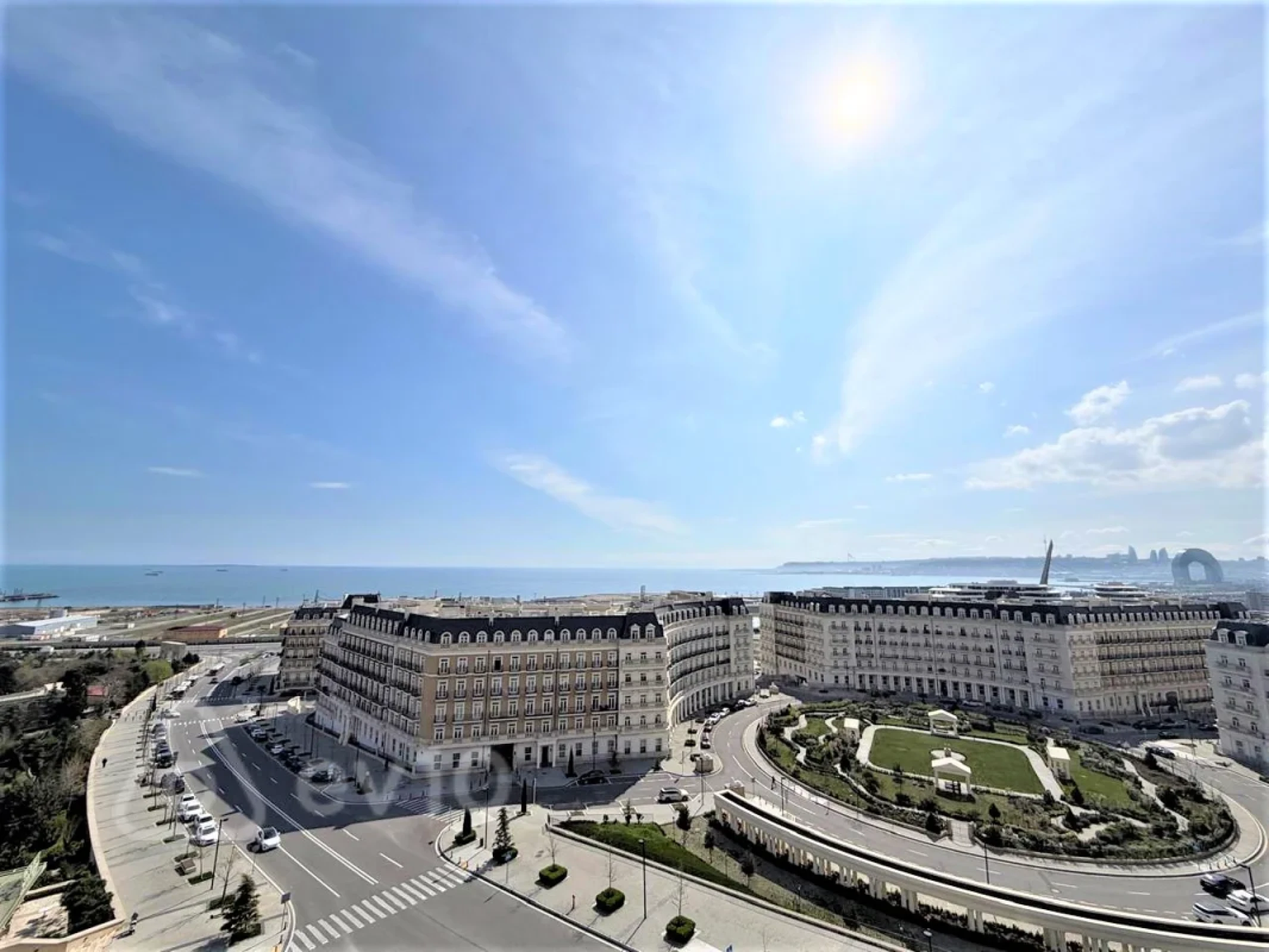 Kirayə verilir 4 otaqlı yeni tikili 220 m²