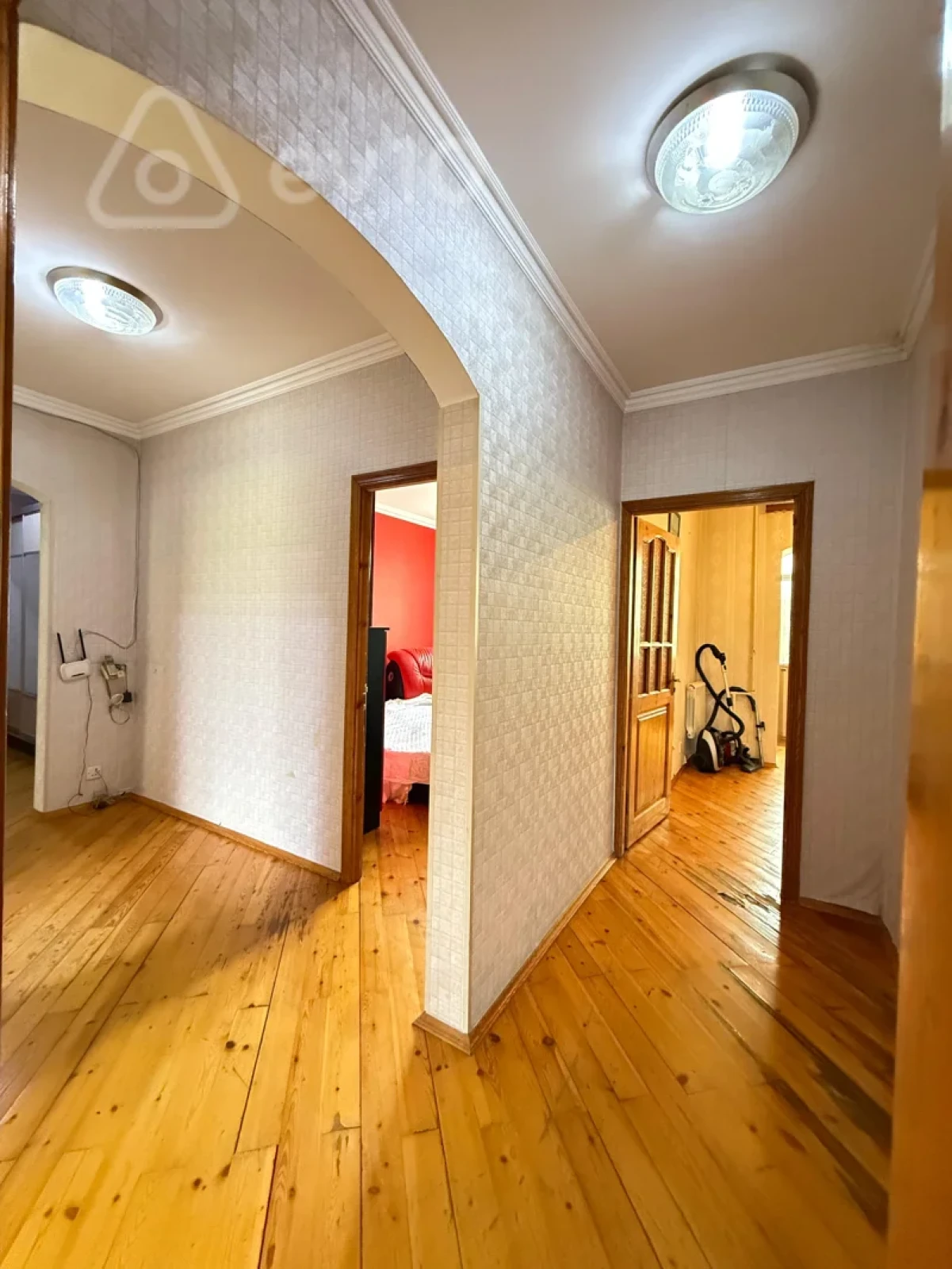 Satılır 5 otaqlı köhnə tikili 120 m²