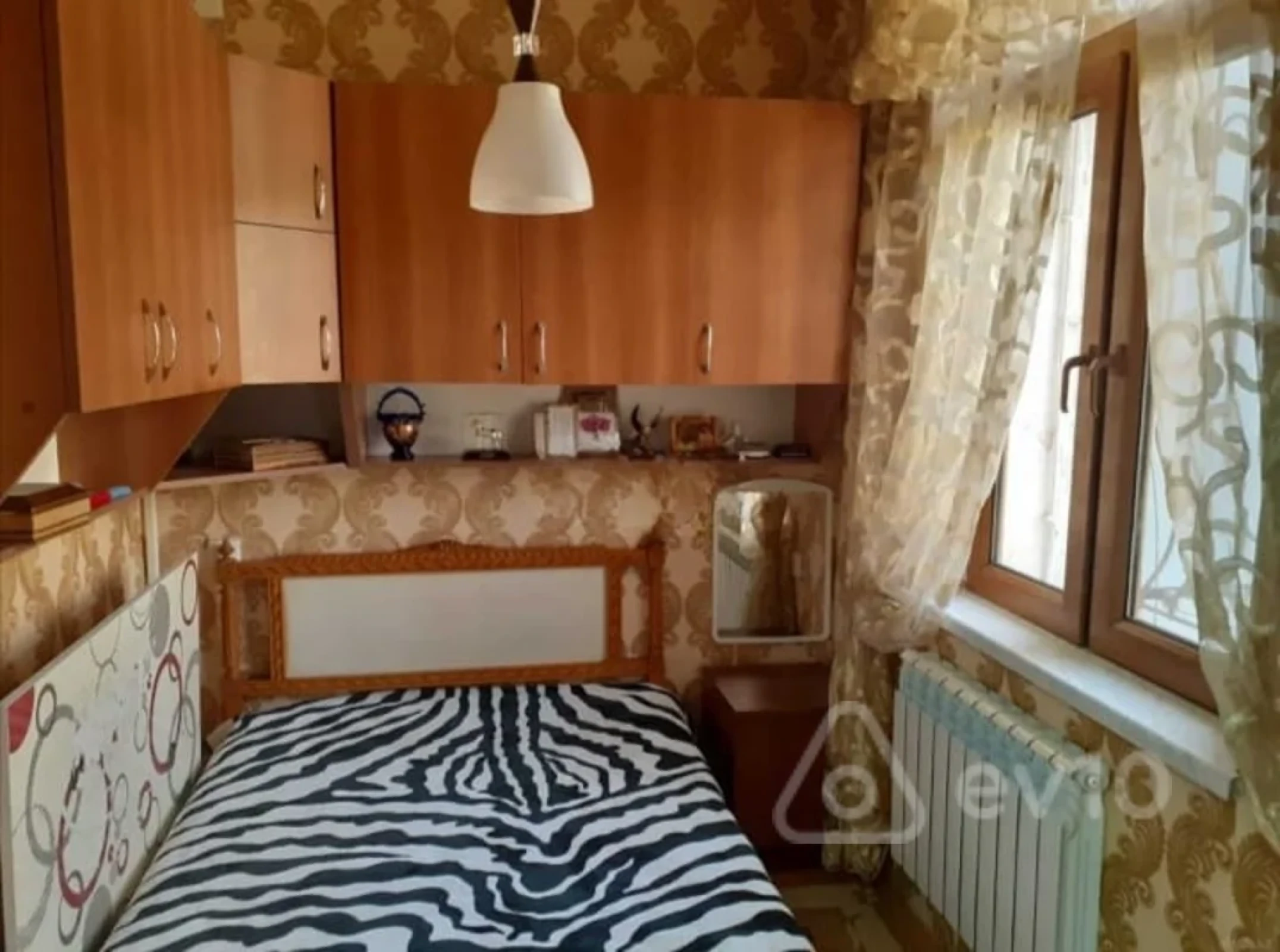 Kirayə verilir 2 otaqlı köhnə tikili 60 m²