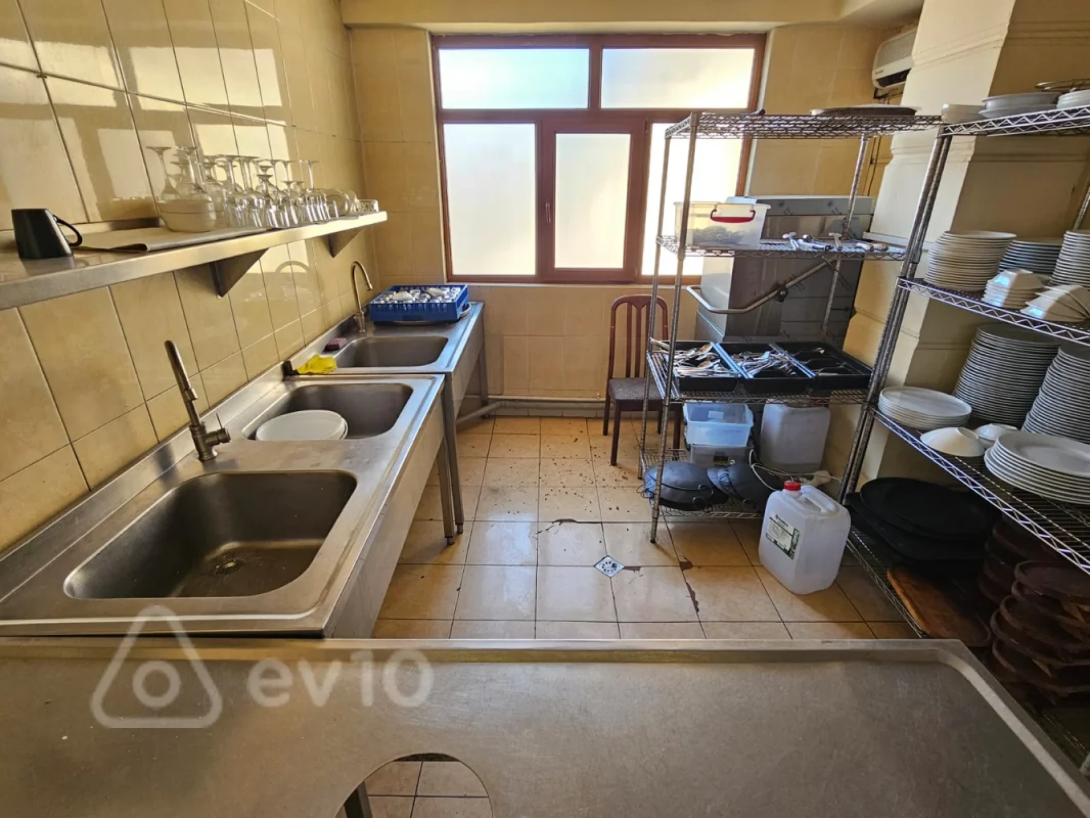 Kirayə verilir mənzil 500 m²