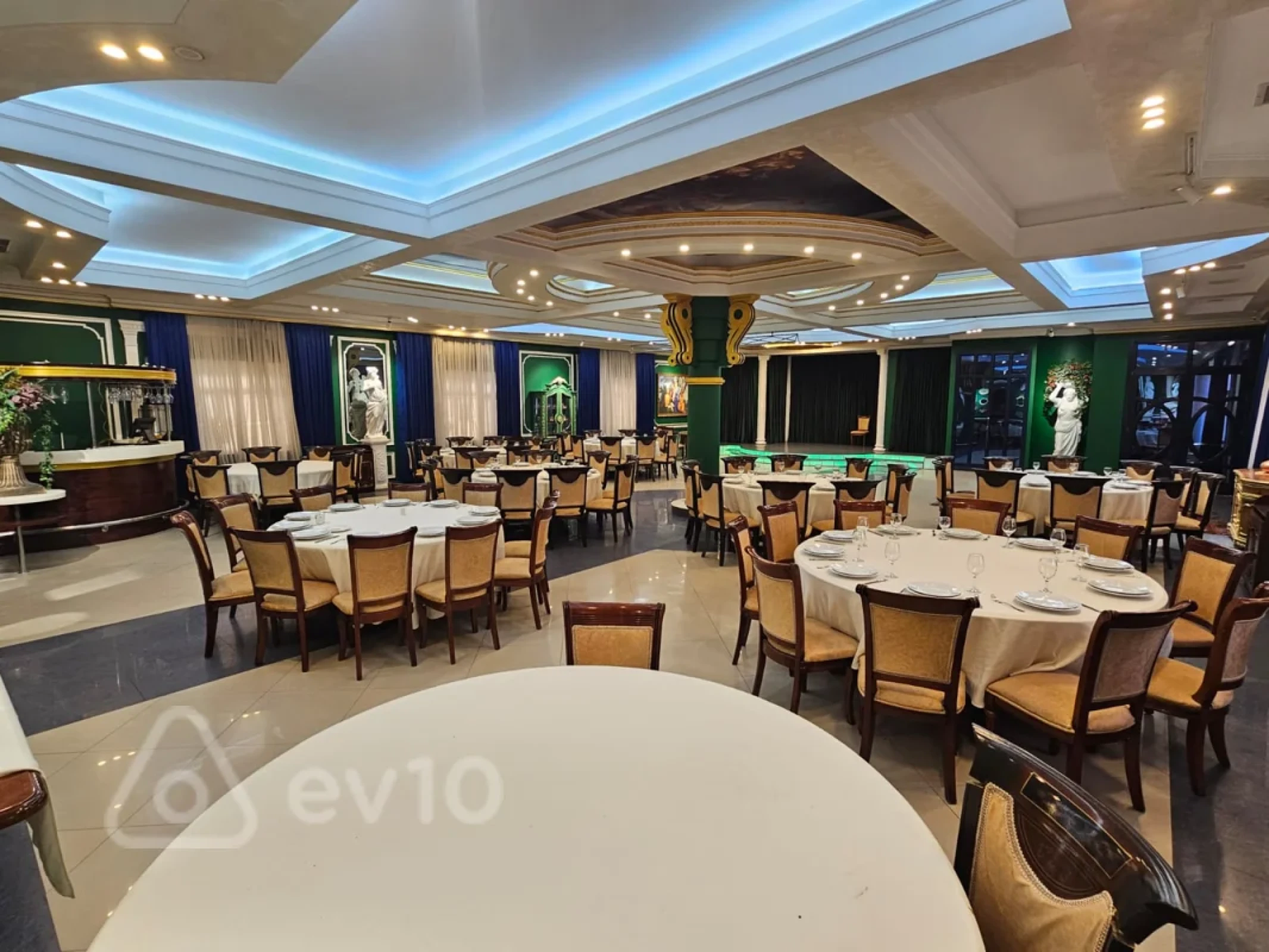 Kirayə verilir mənzil 500 m²