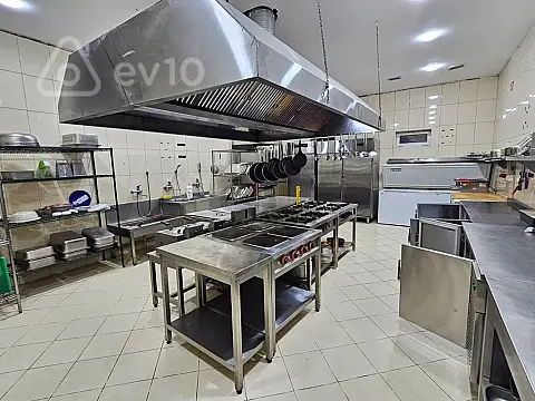 Kirayə verilir mənzil 500 m²