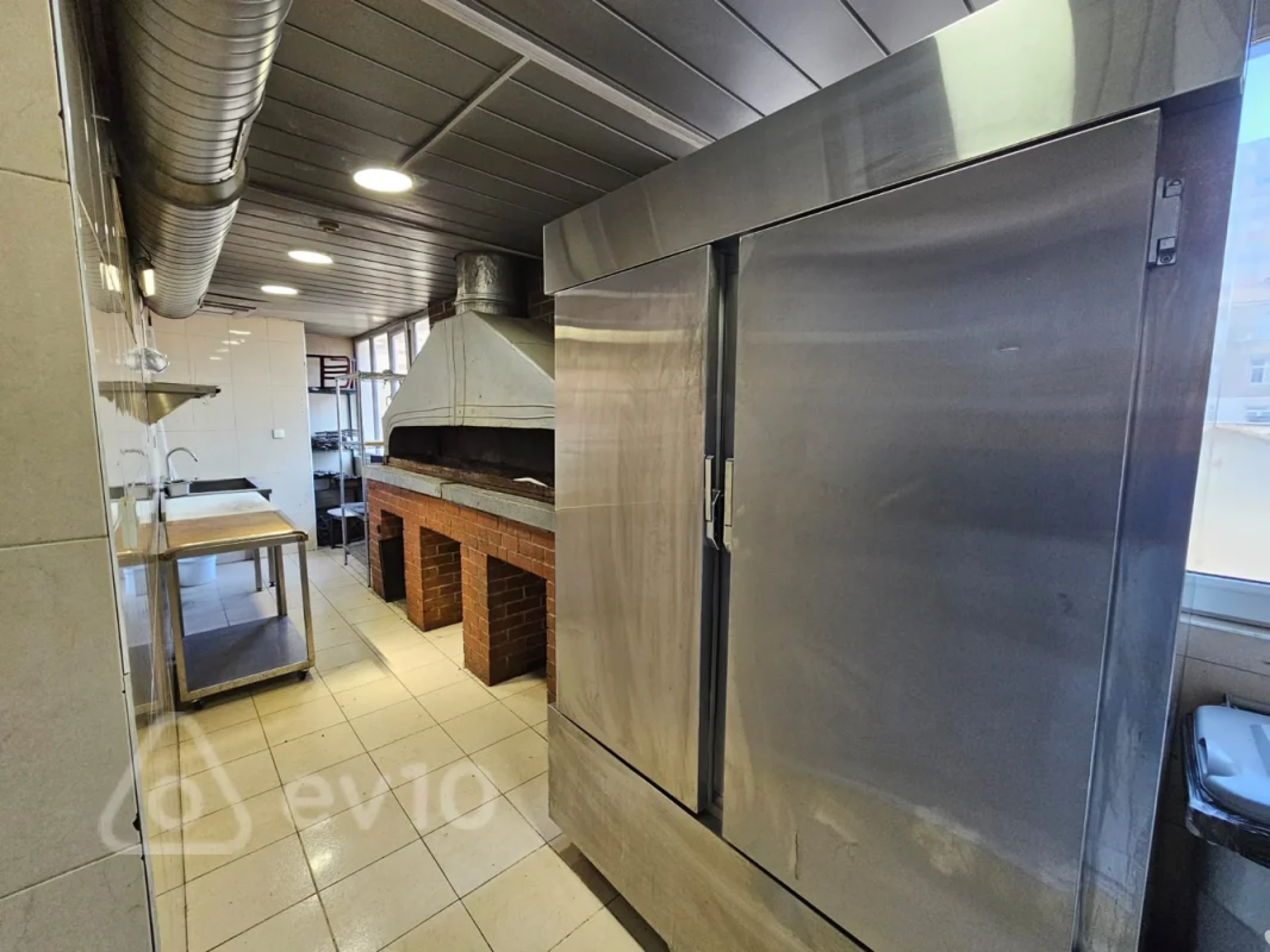 Kirayə verilir mənzil 500 m²