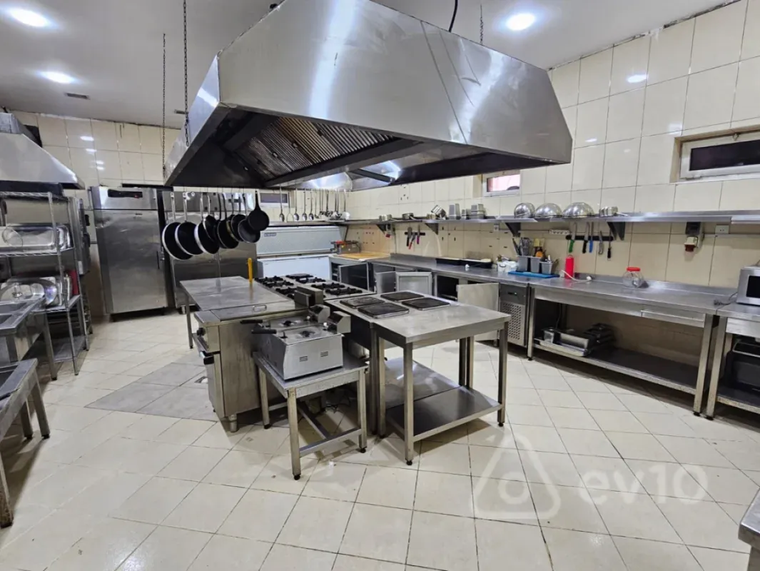 Kirayə verilir mənzil 500 m²