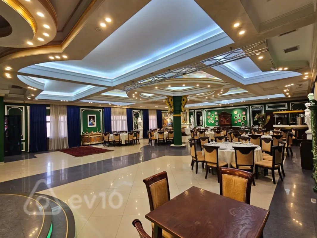 Kirayə verilir mənzil 500 m²