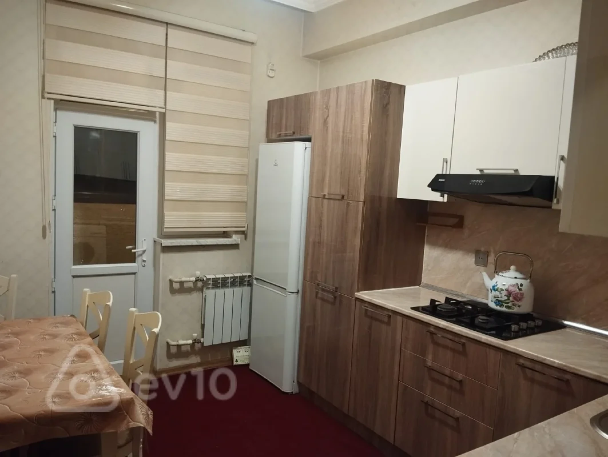 Kirayə verilir 3 otaqlı yeni tikili 100 m²