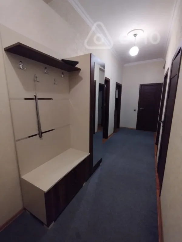 Kirayə verilir 3 otaqlı yeni tikili 100 m²