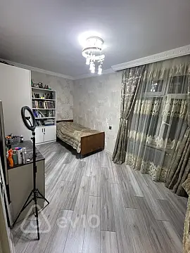Satılır 2 otaqlı köhnə tikili 55 m²