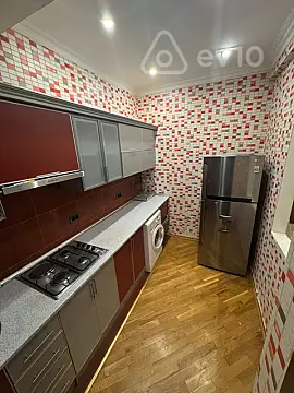 Kirayə verilir 2 otaqlı yeni tikili 60 m²