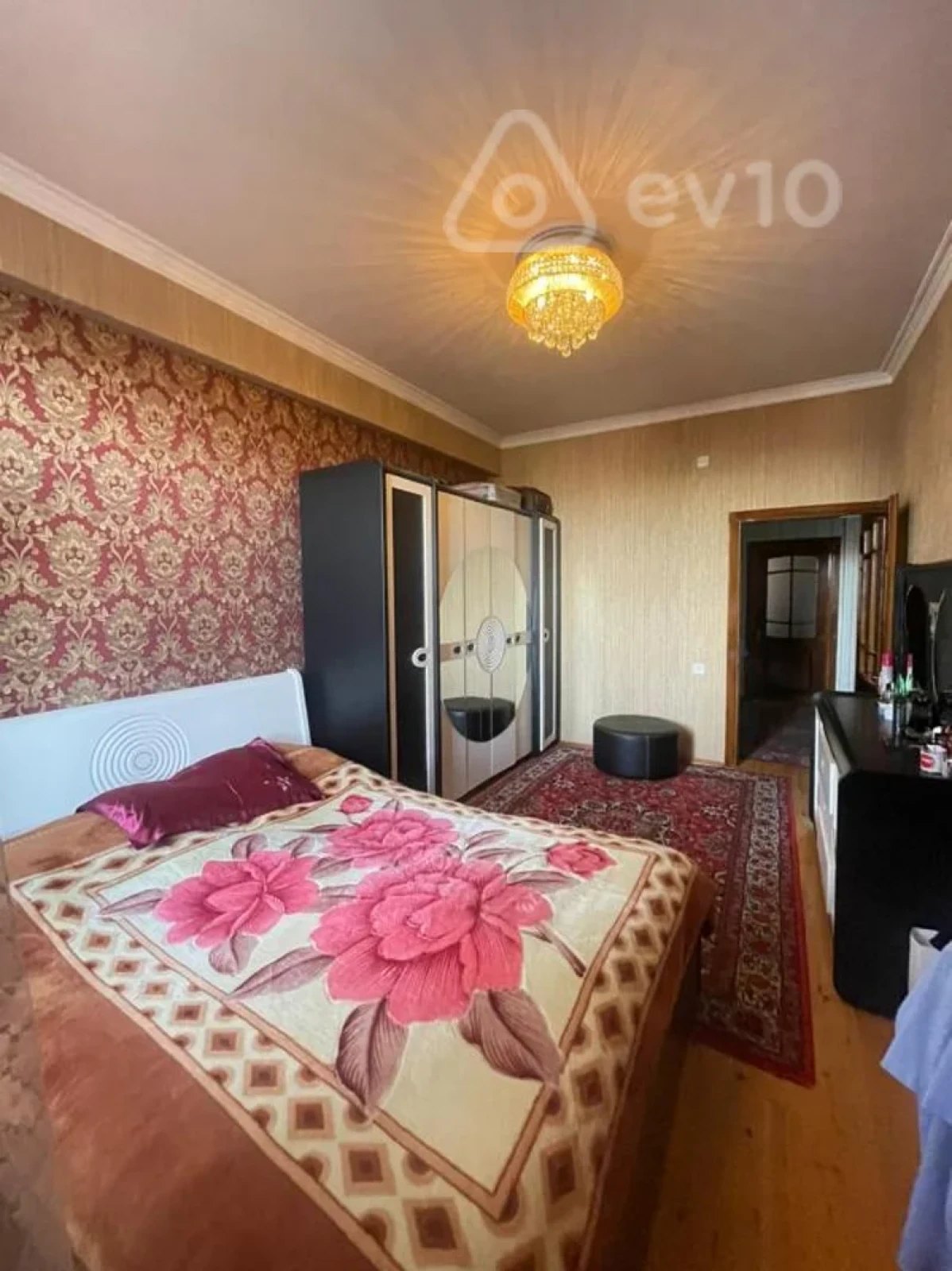 Satılır 3 otaqlı yeni tikili 120 m²