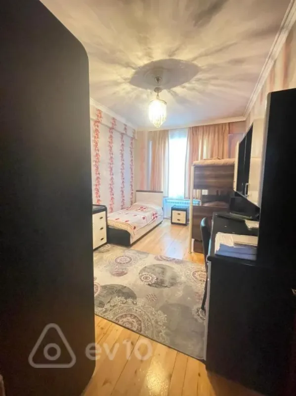 Satılır 3 otaqlı yeni tikili 120 m²