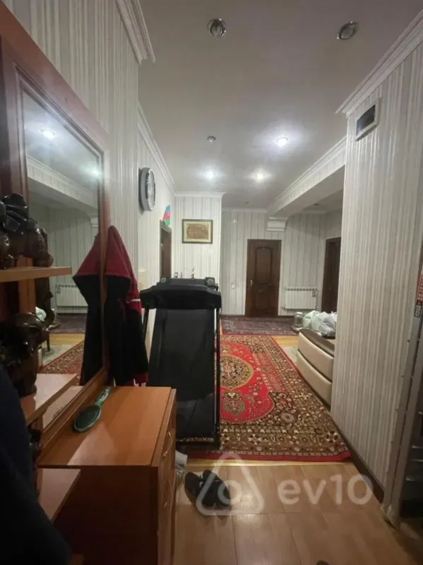 Satılır 3 otaqlı yeni tikili 120 m²
