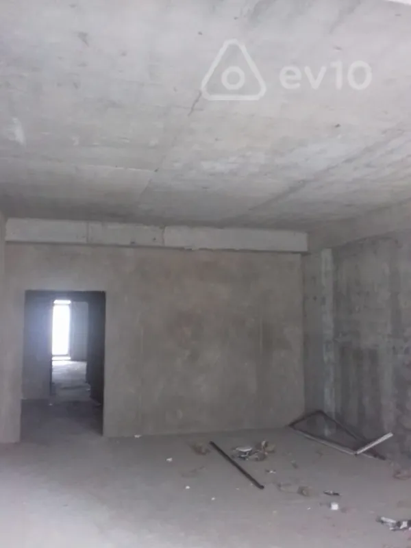 Satılır 4 otaqlı yeni tikili 175 m²