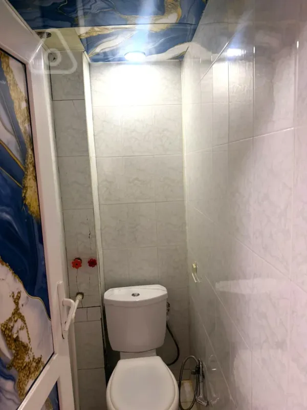 Kirayə verilir 2 otaqlı köhnə tikili 60 m²