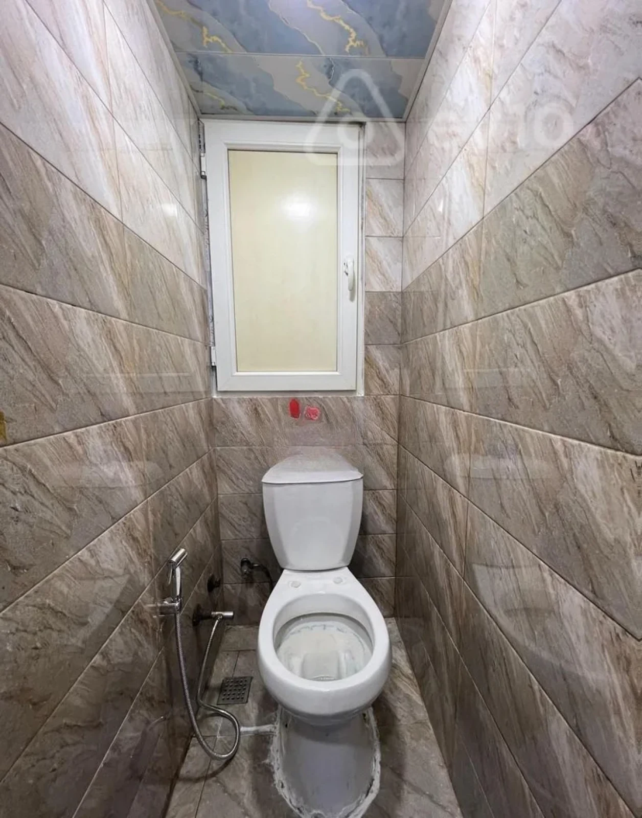 Satılır 2 otaqlı köhnə tikili 50 m²