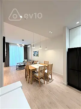 Kirayə verilir 3 otaqlı yeni tikili 120 m²
