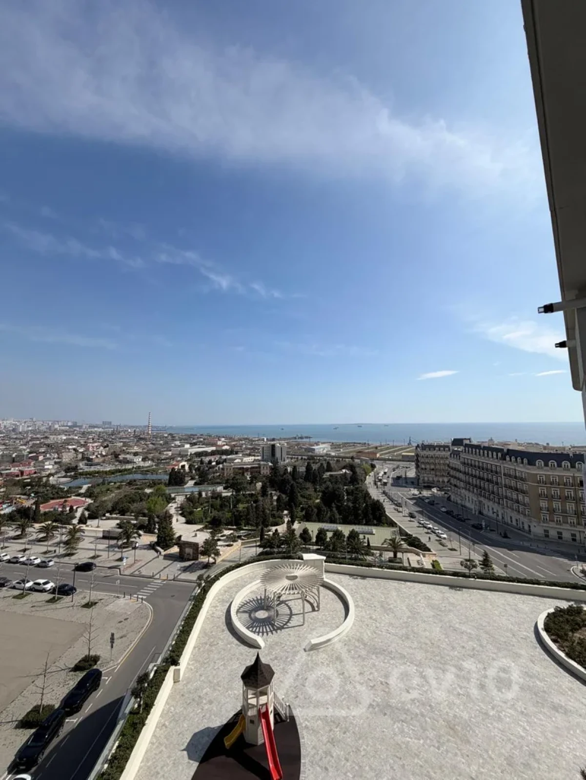 Kirayə verilir 3 otaqlı yeni tikili 120 m²