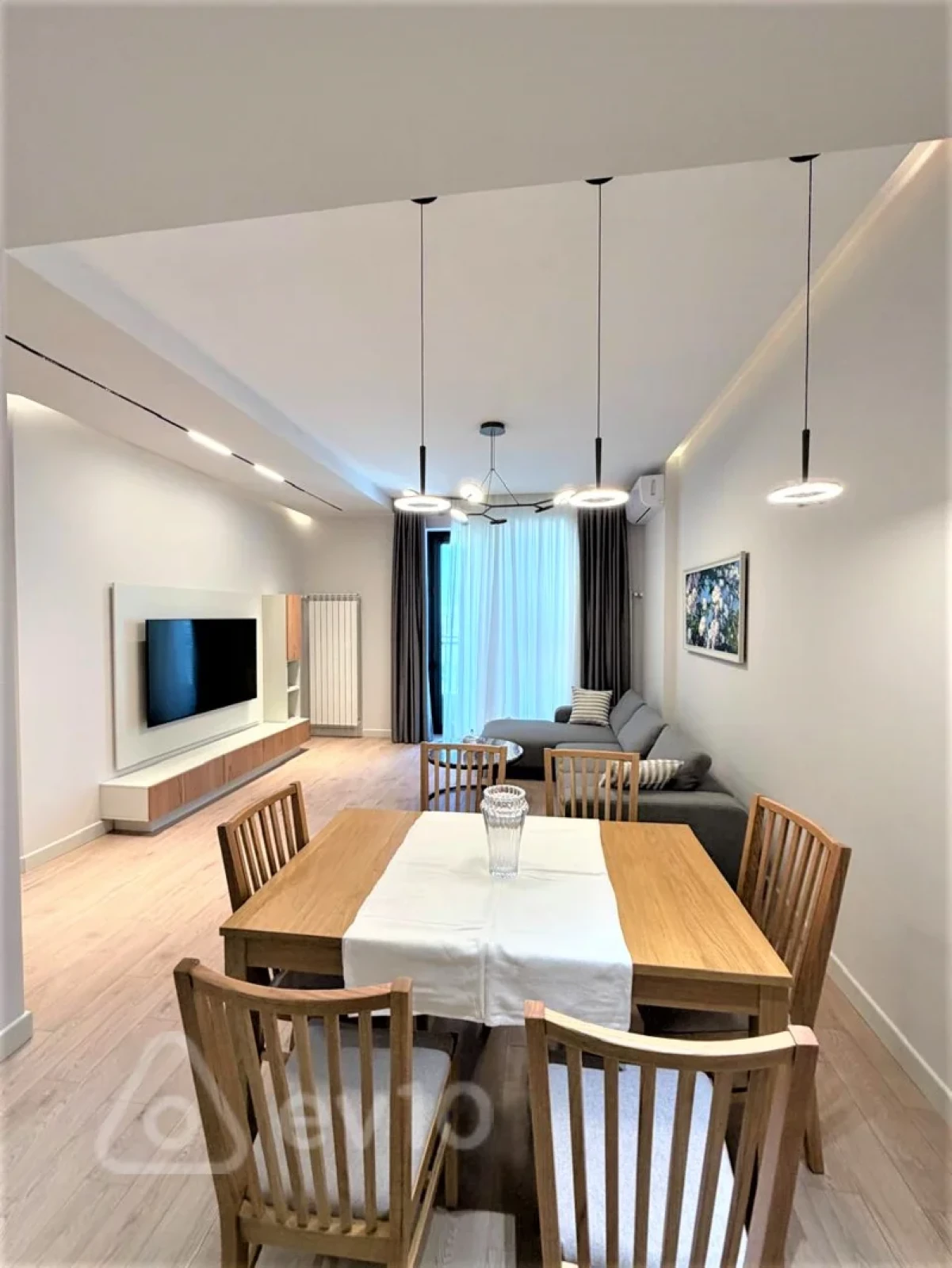 Kirayə verilir 3 otaqlı yeni tikili 120 m²