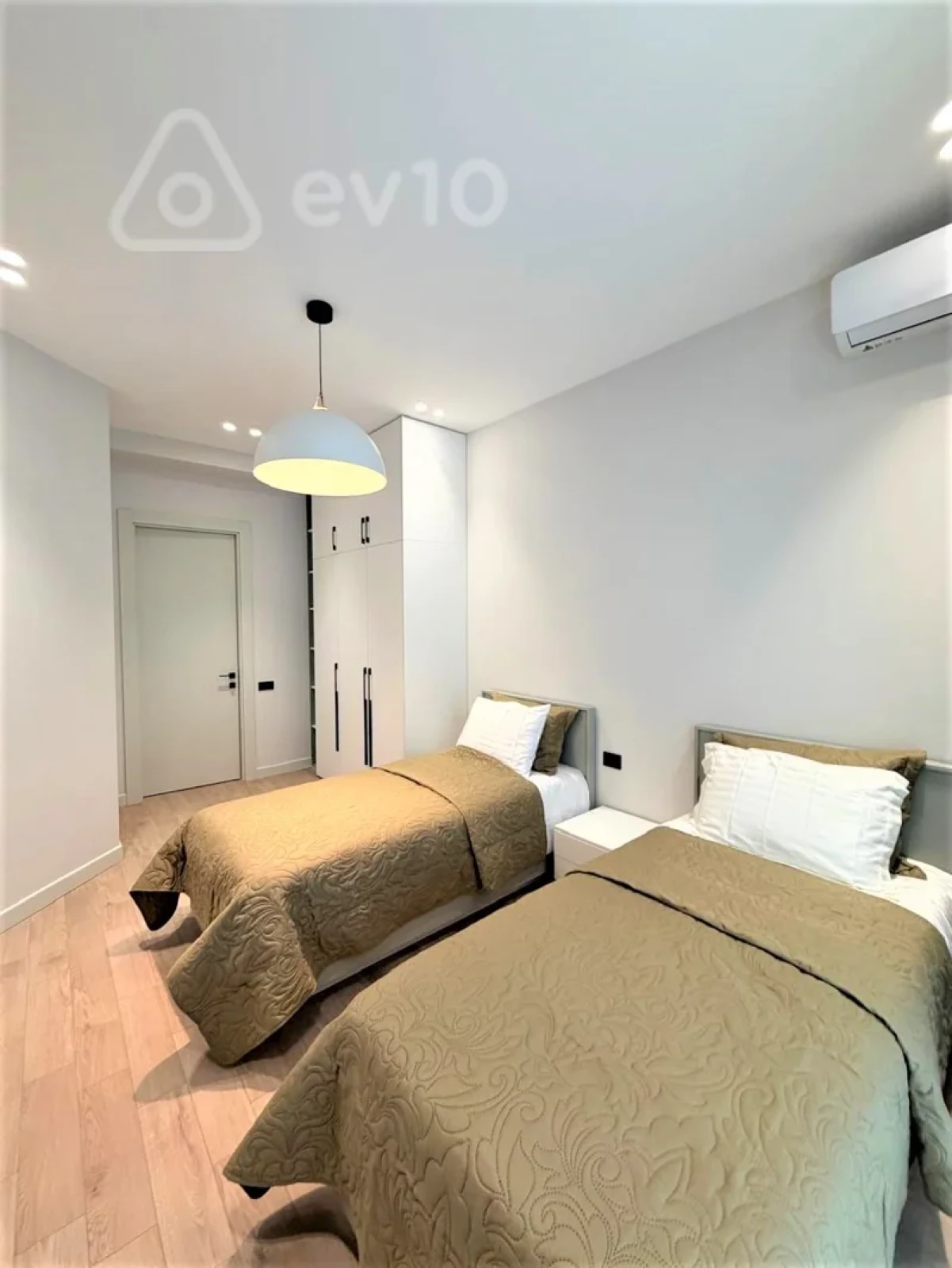 Kirayə verilir 3 otaqlı yeni tikili 120 m²