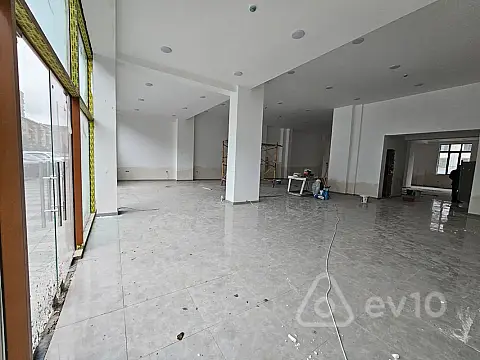 Kirayə verilir mənzil 1200 m²