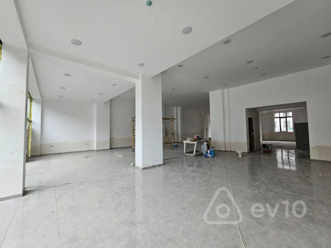 Kirayə verilir mənzil 1200 m²