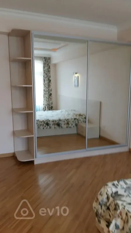 Kirayə verilir 2 otaqlı yeni tikili 100 m²