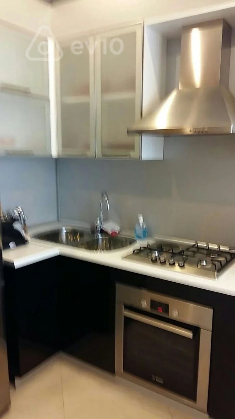 Kirayə verilir 2 otaqlı yeni tikili 100 m²