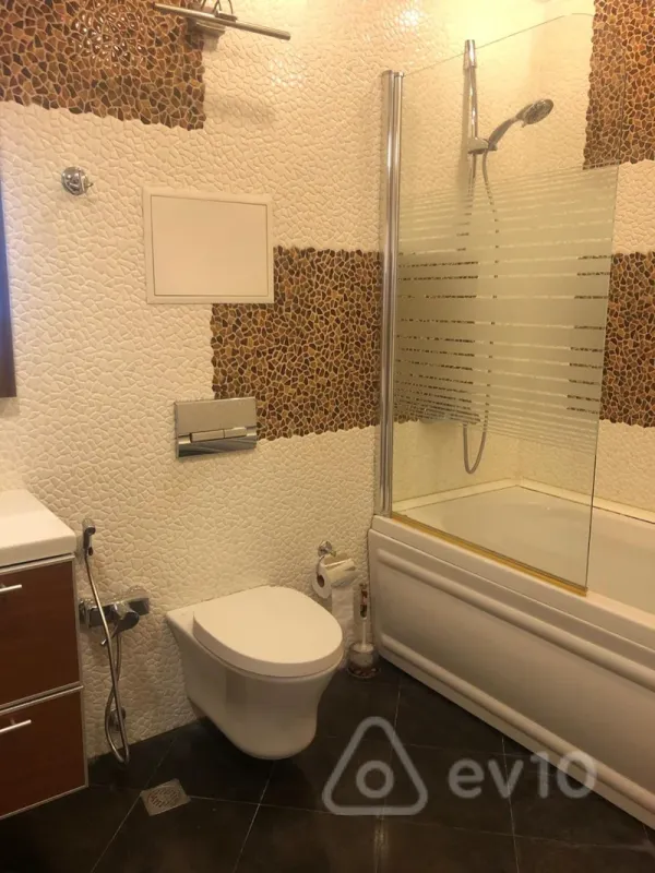 Kirayə verilir 2 otaqlı yeni tikili 100 m²