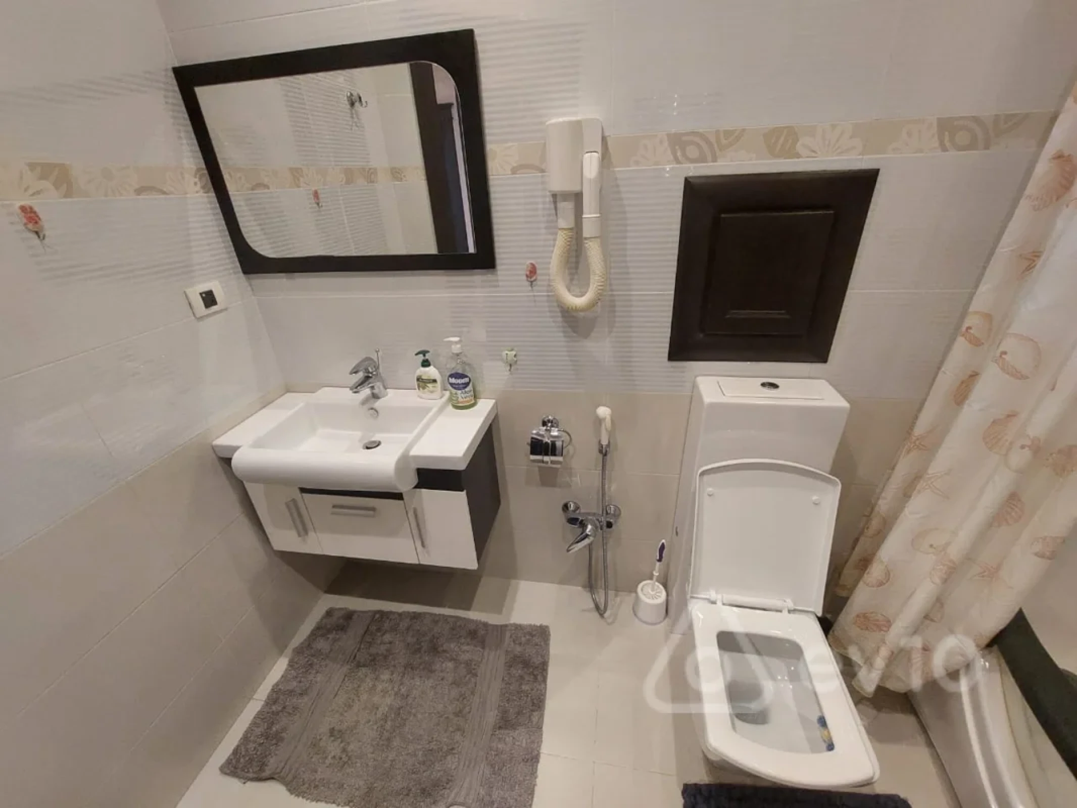 Kirayə verilir 3 otaqlı yeni tikili 150 m²