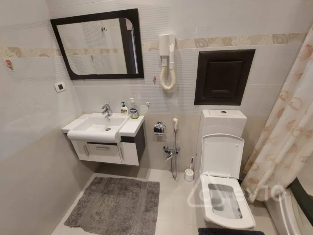 Kirayə verilir 3 otaqlı yeni tikili 150 m²