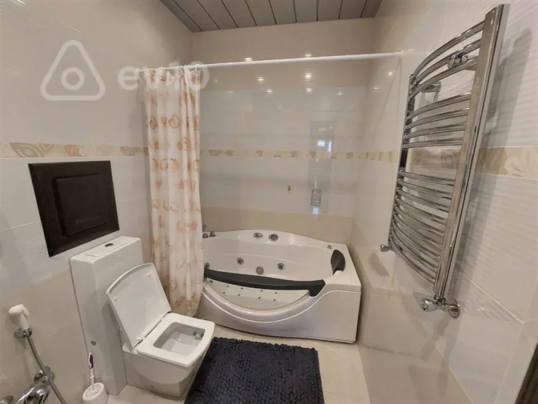 Kirayə verilir 3 otaqlı yeni tikili 150 m²