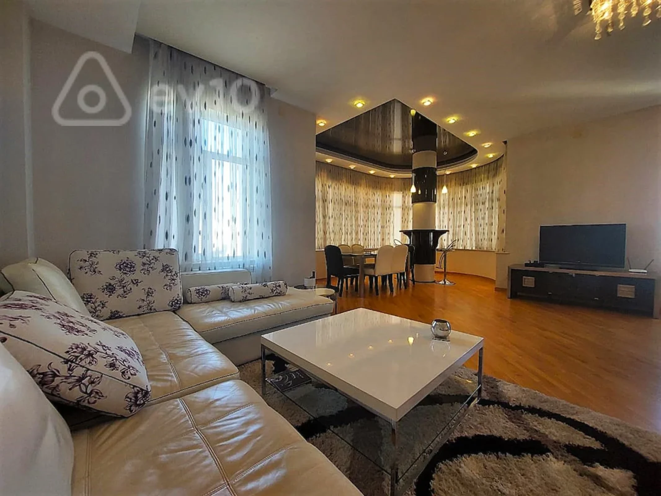 Kirayə verilir 3 otaqlı yeni tikili 150 m²