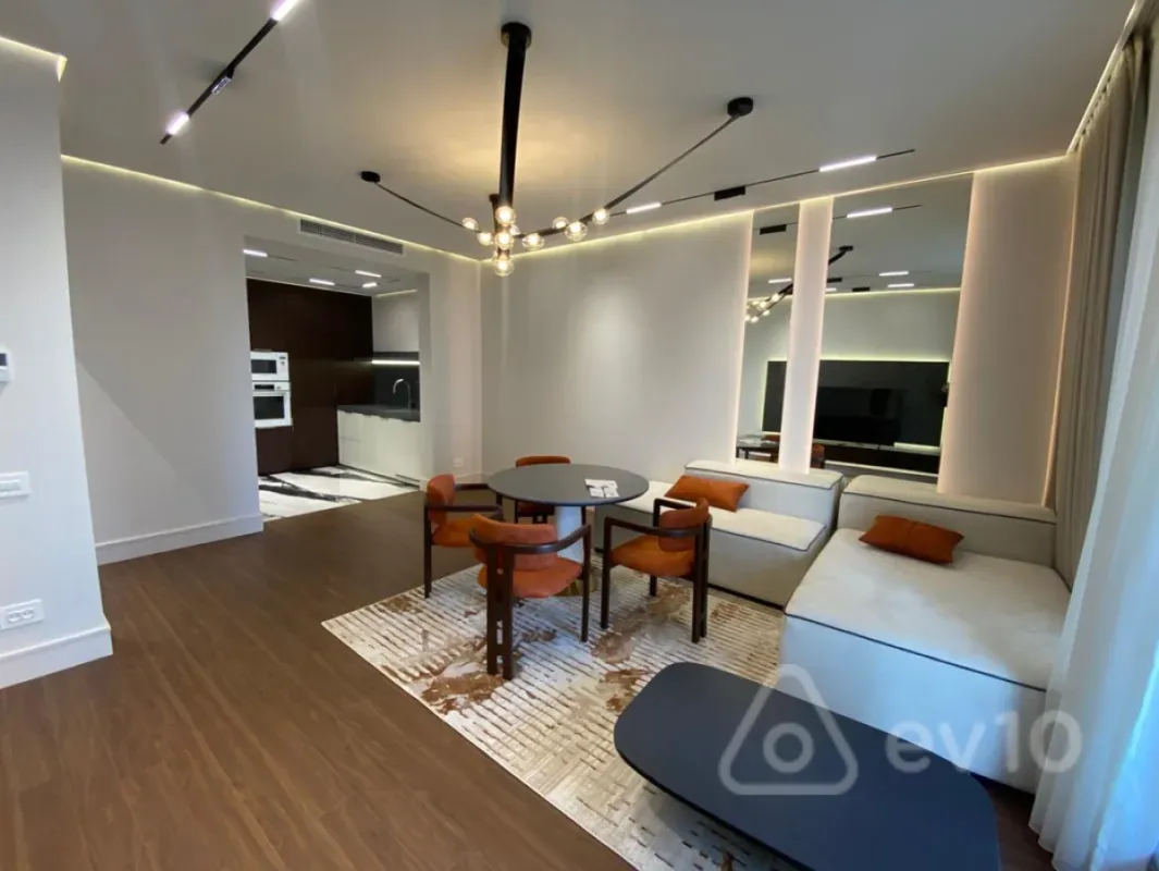 Kirayə verilir 2 otaqlı yeni tikili 90 m²