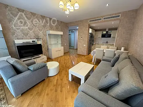 Kirayə verilir 3 otaqlı yeni tikili 135 m²