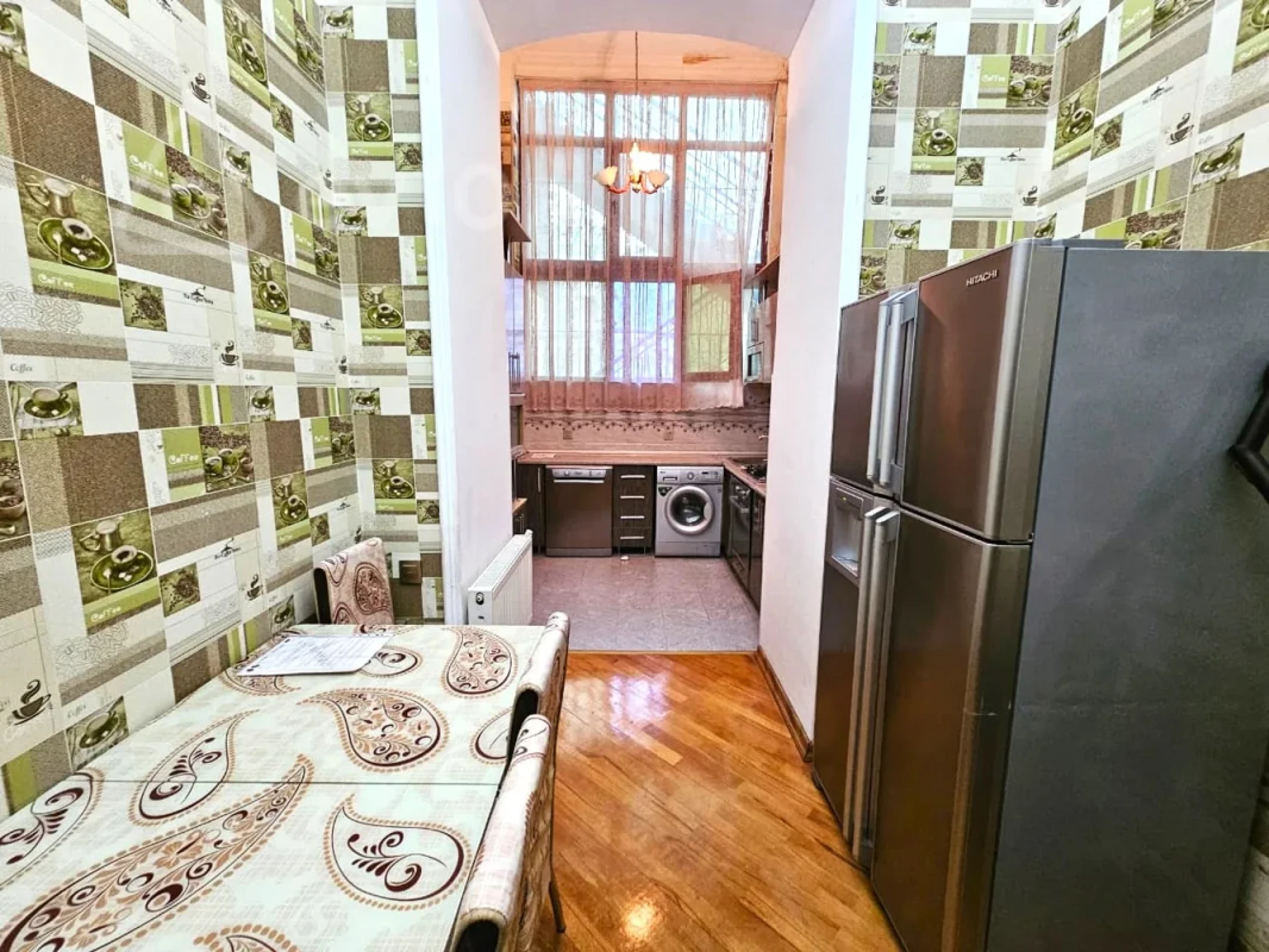 Kirayə verilir 4 otaqlı köhnə tikili 120 m²