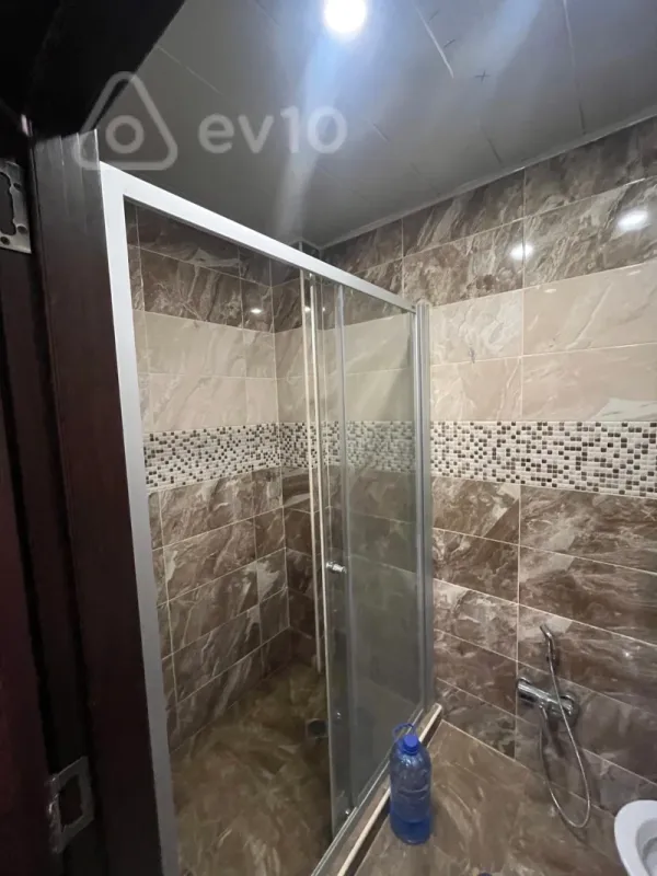 Kirayə verilir 2 otaqlı yeni tikili 62 m²