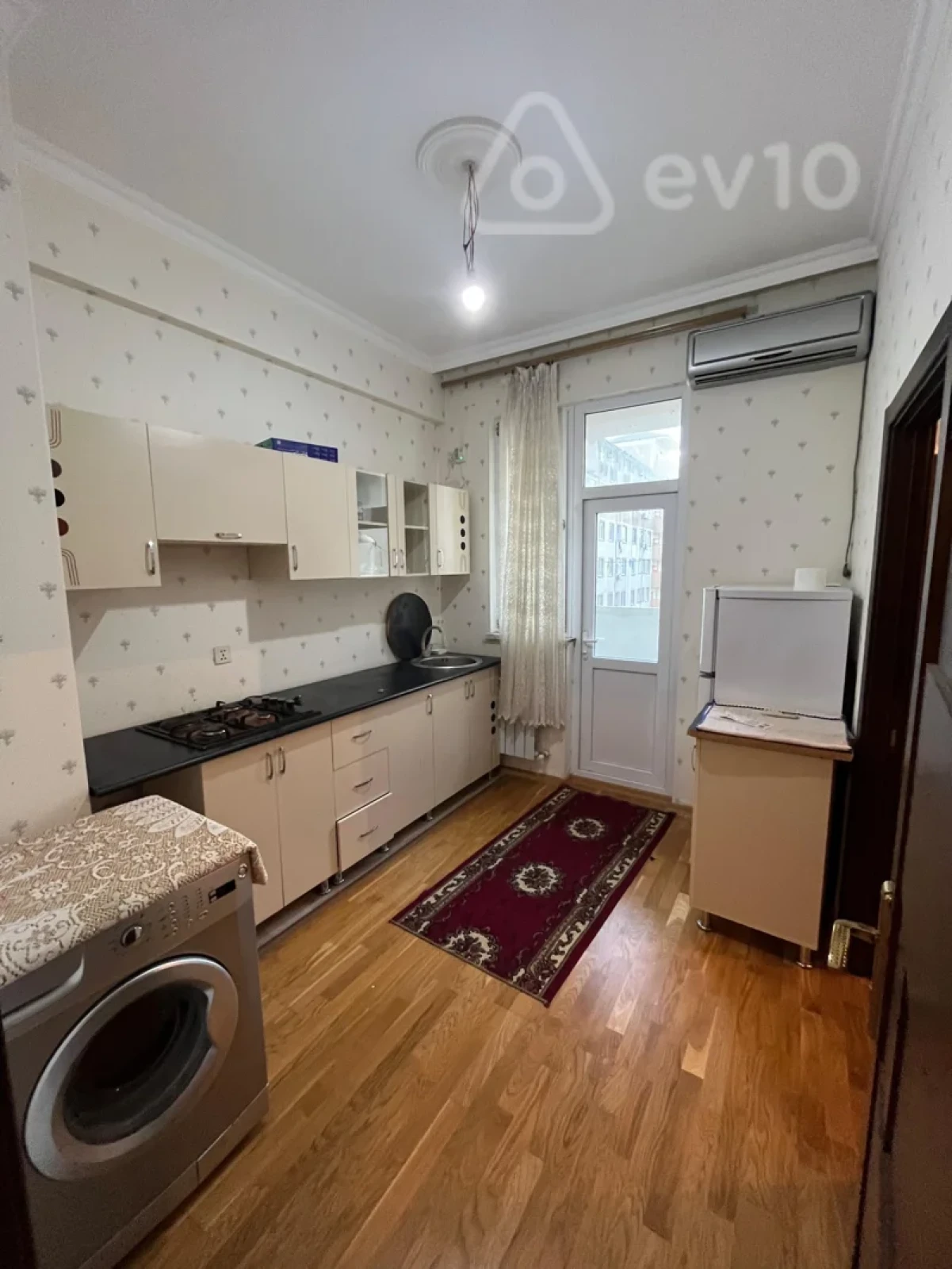 Kirayə verilir 2 otaqlı yeni tikili 62 m²