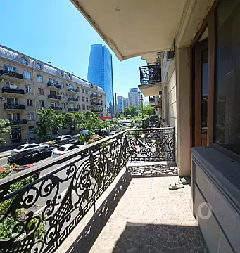 Kirayə verilir 1 otaqlı köhnə tikili 35 m² — Bakı, Xətai 1 otaq 35.00 m²