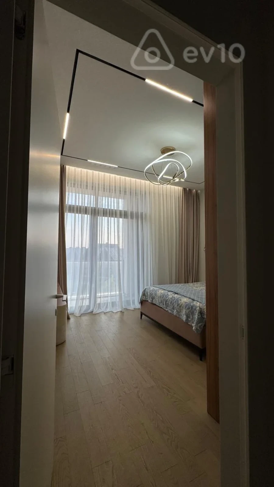 Satılır 2 otaqlı yeni tikili 72.1 m²