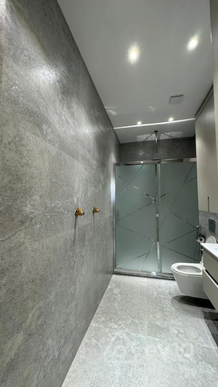 Satılır 2 otaqlı yeni tikili 72.1 m²